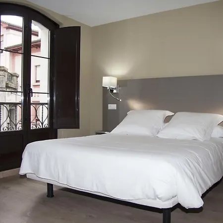 Areces Hotel