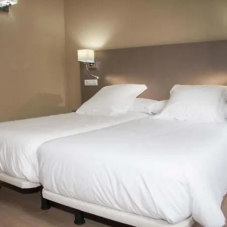 Areces Hotel